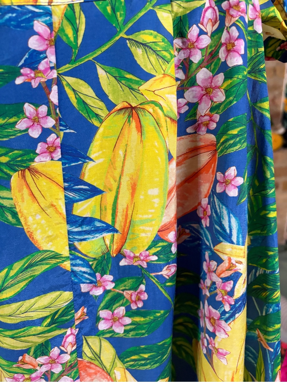FARM Rio Blue and Yellow Tropical Puff-Sleeve Midi Dress - Picture 9 of 13